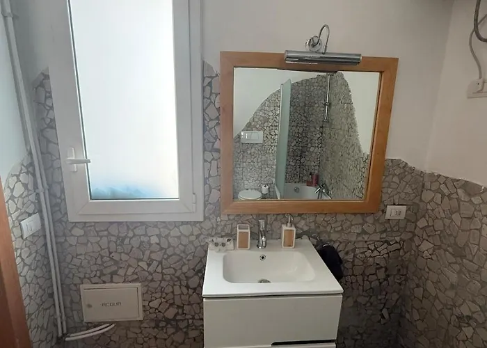 Appartamento Giulietta Near The Center And The Sea *