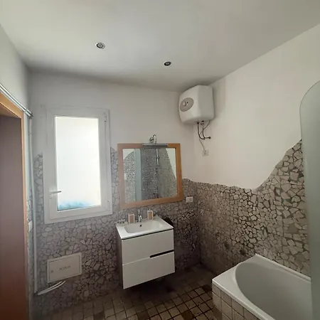 Giulietta Near The Center And The Sea